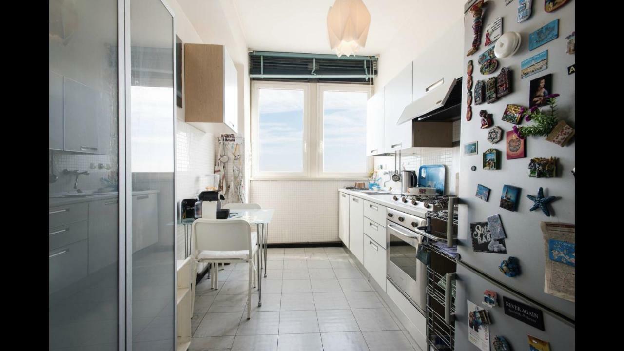 Panoramico Appartamento Vista Mare リミニ エクステリア 写真